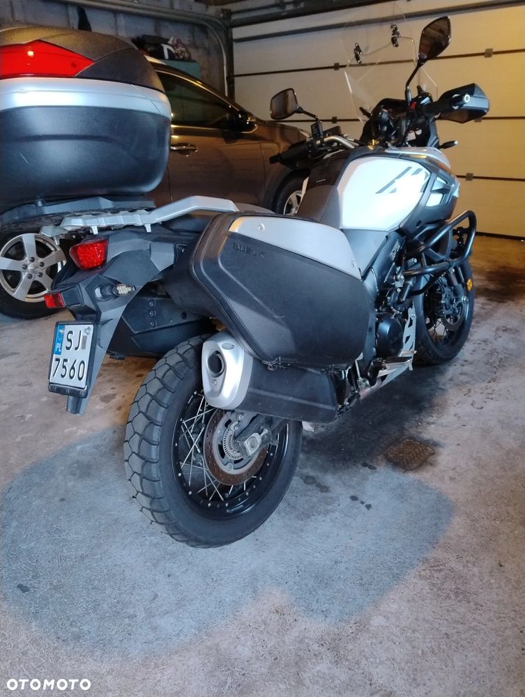 Suzuki DL - 5
