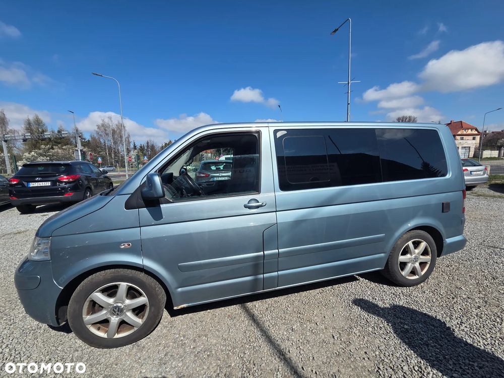 Volkswagen Multivan - 4
