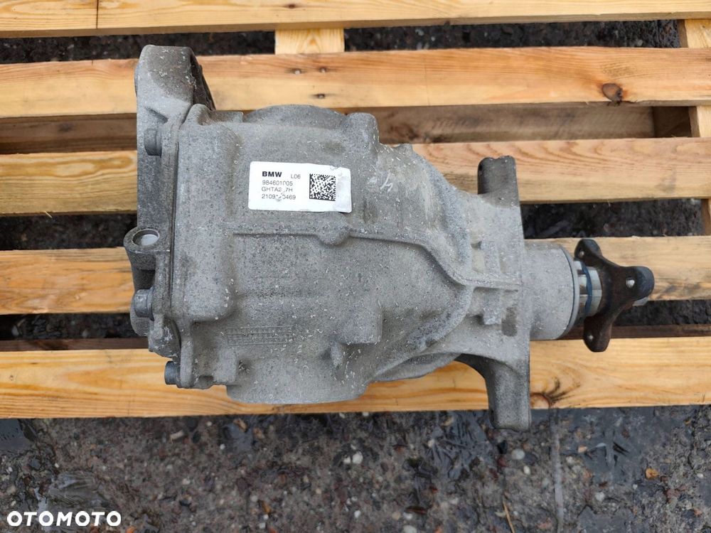 BMW G30 G31 TYLNY DYFER B57 3.0D 984601005 - 1