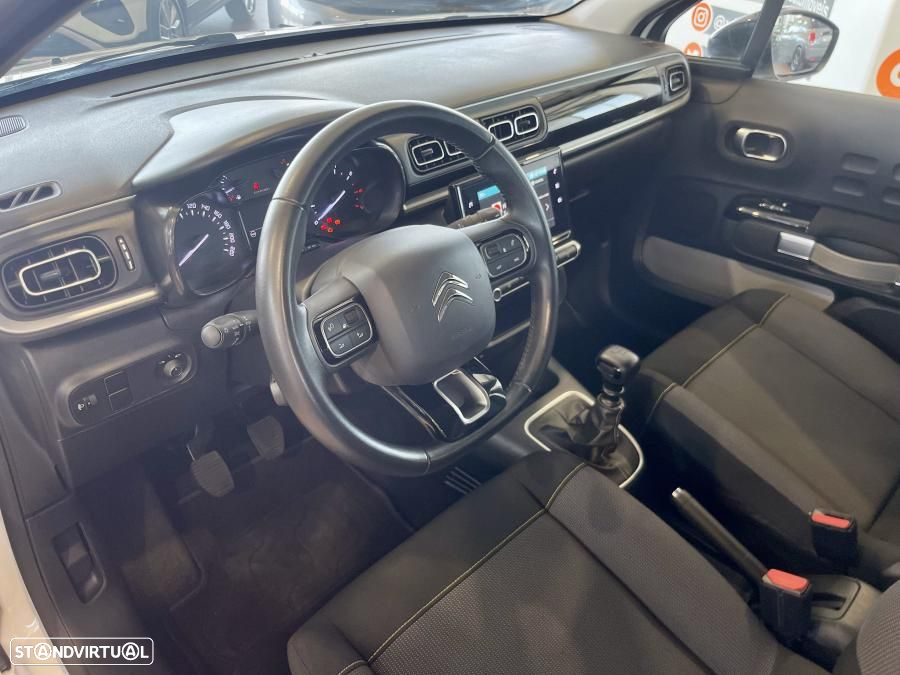 Citroën C3 1.2 PureTech Shine - 9