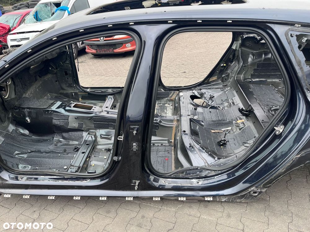 PRÓG LEWY SŁUPEK ĆWIARTKA AUDI A6 C7 ALLROAD LX5R AVANT KOMBI - 1
