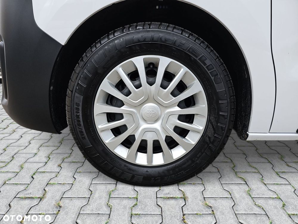 Toyota proace - 10