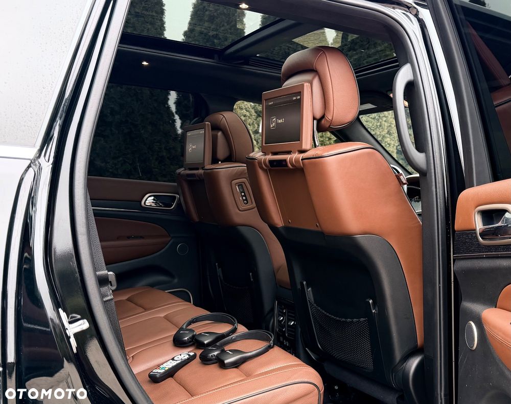 Jeep Grand Cherokee - 15