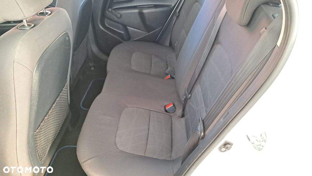 Kia Rio 1.2 Attract - 8
