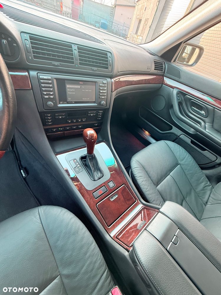 BMW Seria 7 740i - 15