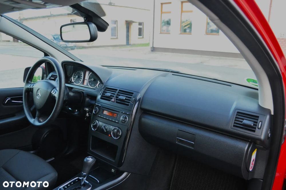 Mercedes-Benz Klasa A 160 Elegance EU5 - 23