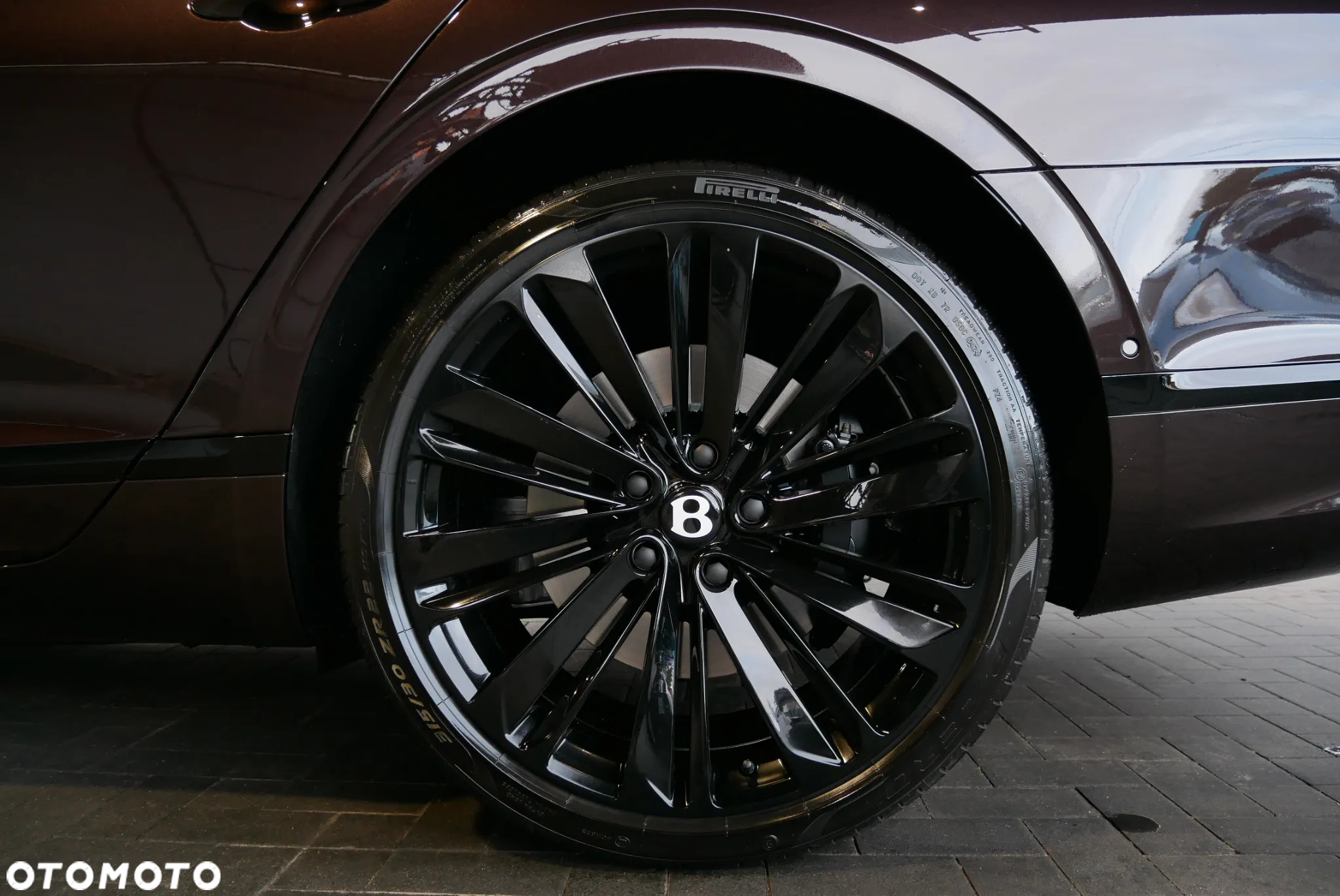 Bentley Flying Spur - 36