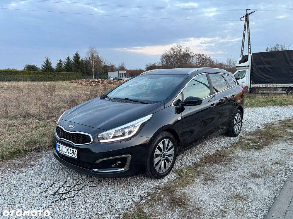 Kia Ceed 1.6 CRDi 136 ISG Platinum Edition - 3