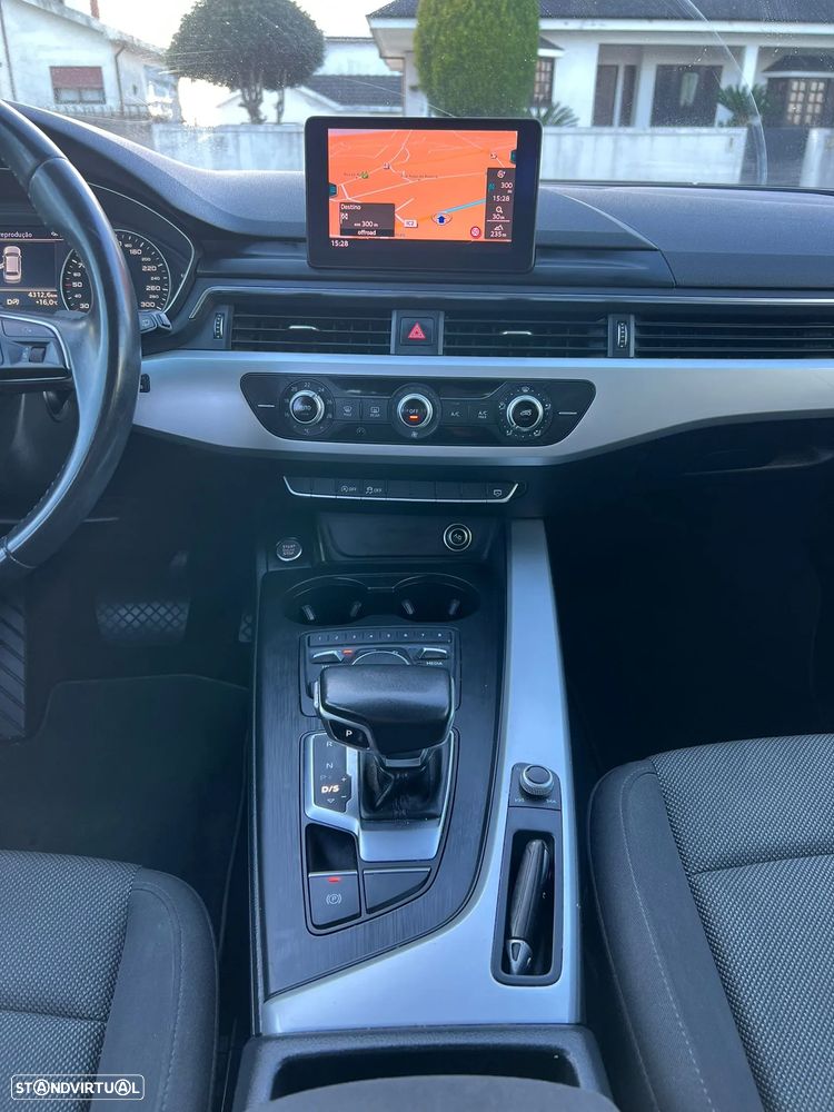 Audi A4 Avant 2.0 TDI Advance S tronic - 14