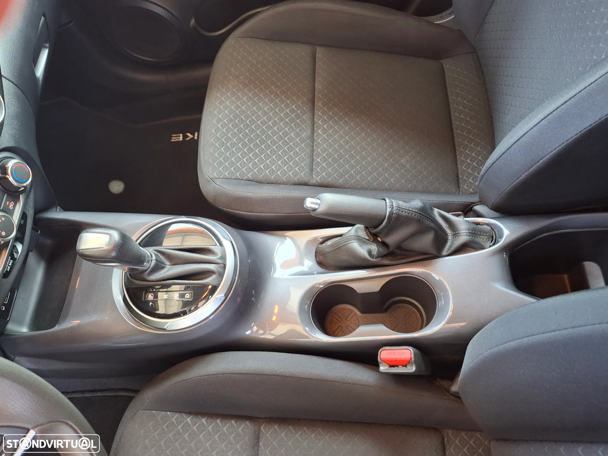 Nissan Juke 1.0 DIG-T Acenta DCT - 12