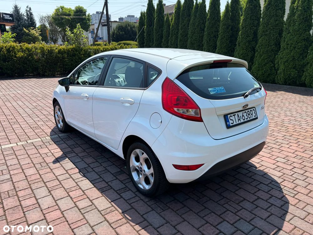 Ford Fiesta 1.25 Ambiente EU5 - 4
