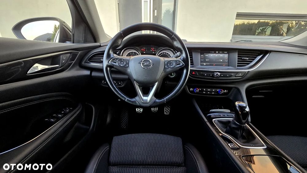 Opel Insignia 1.5 T Elite S&S - 22