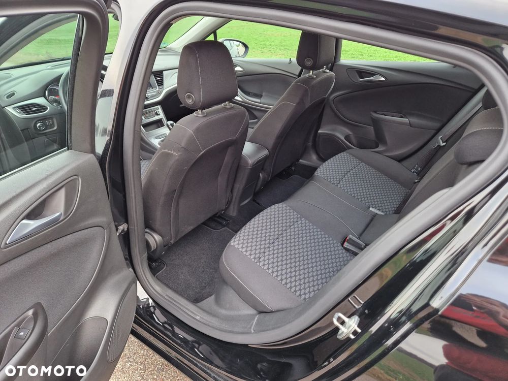 Opel Astra 1.2 T Elegance S&S - 8