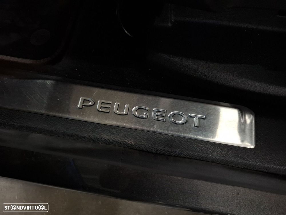 Peugeot 3008 1.5 BlueHDi GT EAT8 - 26