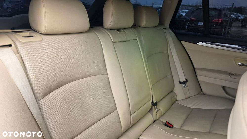 BMW Seria 5 - 16