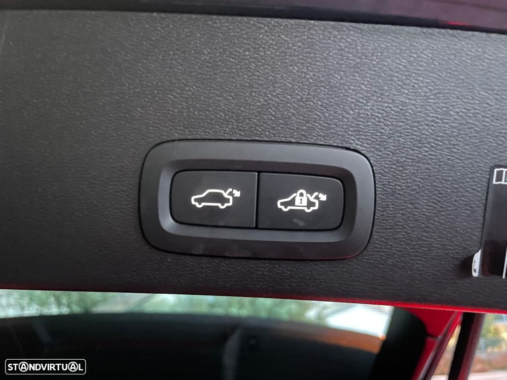 Volvo XC 40 1.5 T4 PHEV Essential - 26