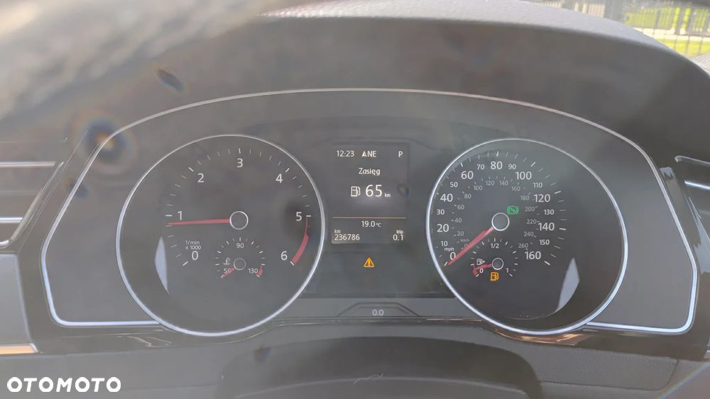 Volkswagen Passat - 10