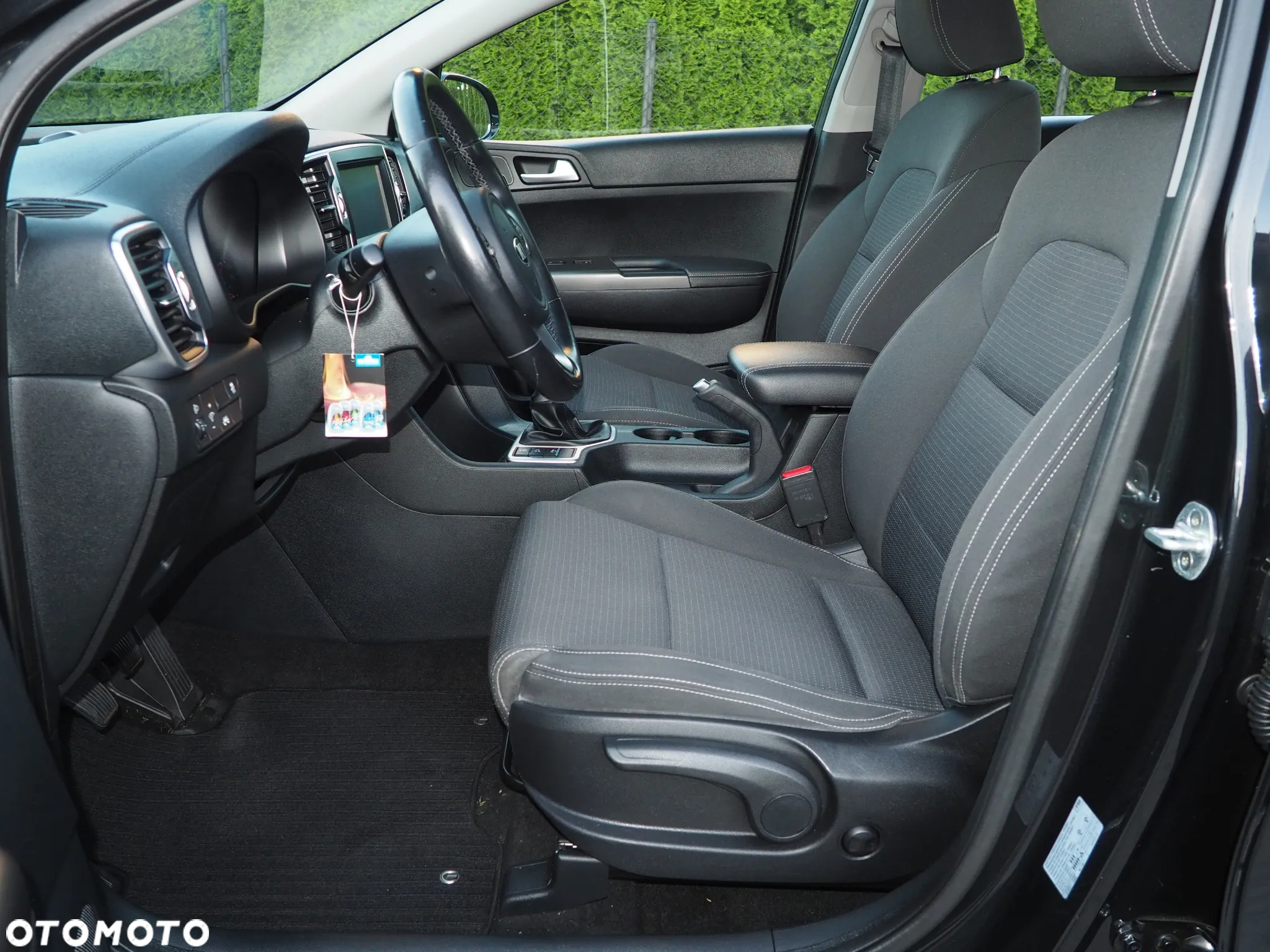 Kia Sportage 1.6 T-GDI Business Line 4WD - 26