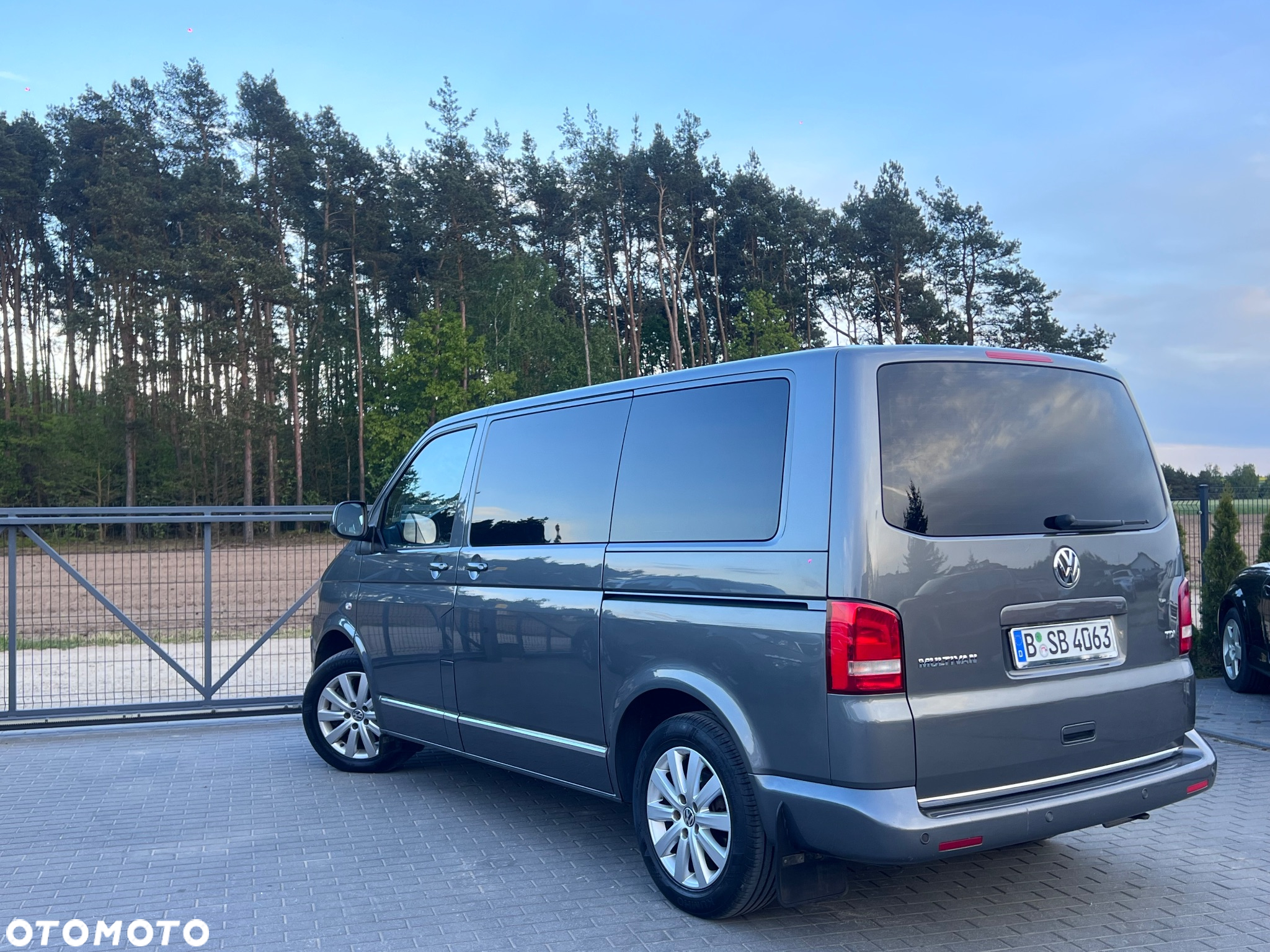 Volkswagen Multivan 2.0 BiTDI L1 Highline DSG - 36