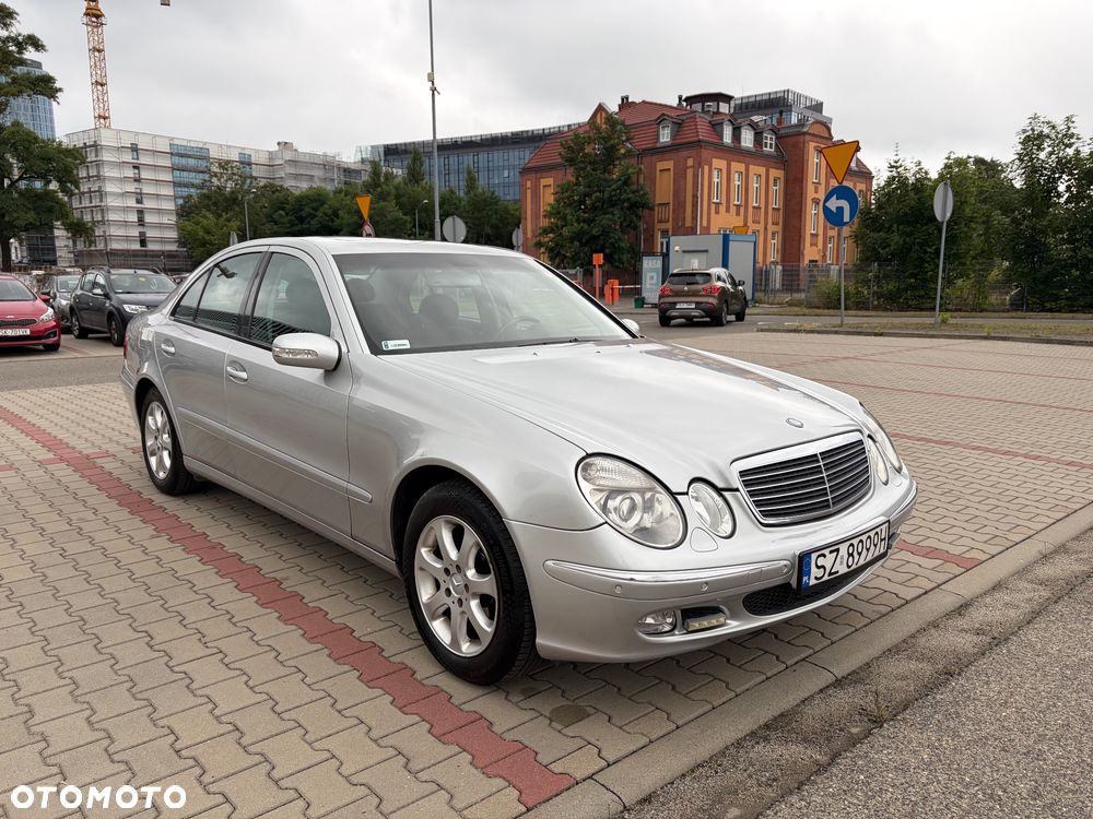 Mercedes-Benz Klasa E 200 CDI Classic - 17