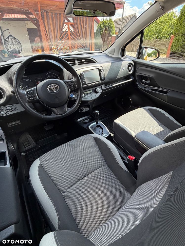 Toyota Yaris 1.5 20th Anniversary CVT - 26