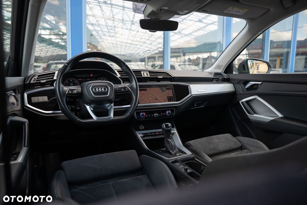 Audi Q3 35 TDI Quattro S tronic S line - 28