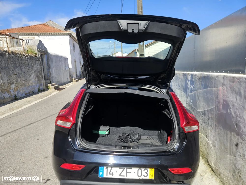 Volvo V40 D2 - 8