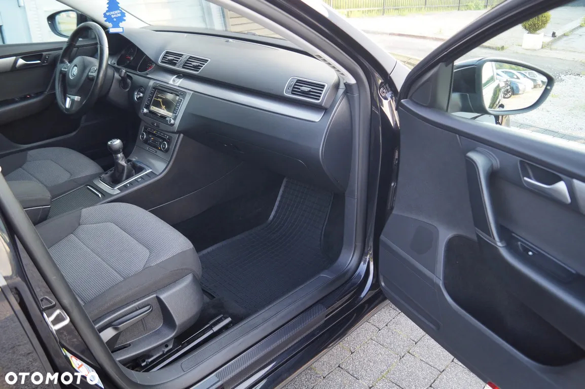 Volkswagen Passat Variant 2.0 TDI Highline - 23