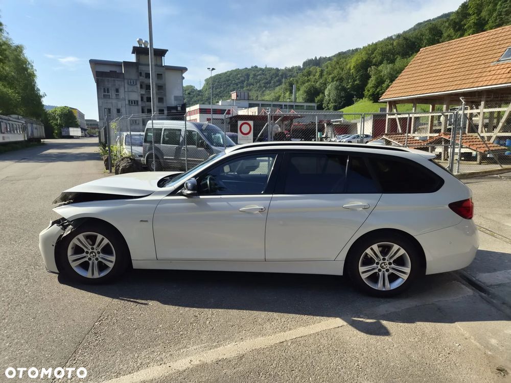 BMW Seria 3 320d Edition Luxury Line Purity - 4
