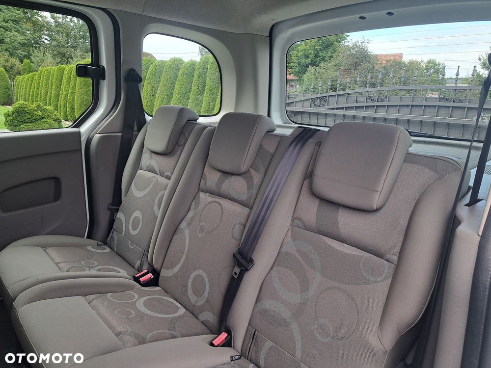 Renault Kangoo 1.6 8V 90 Happy Family - 39