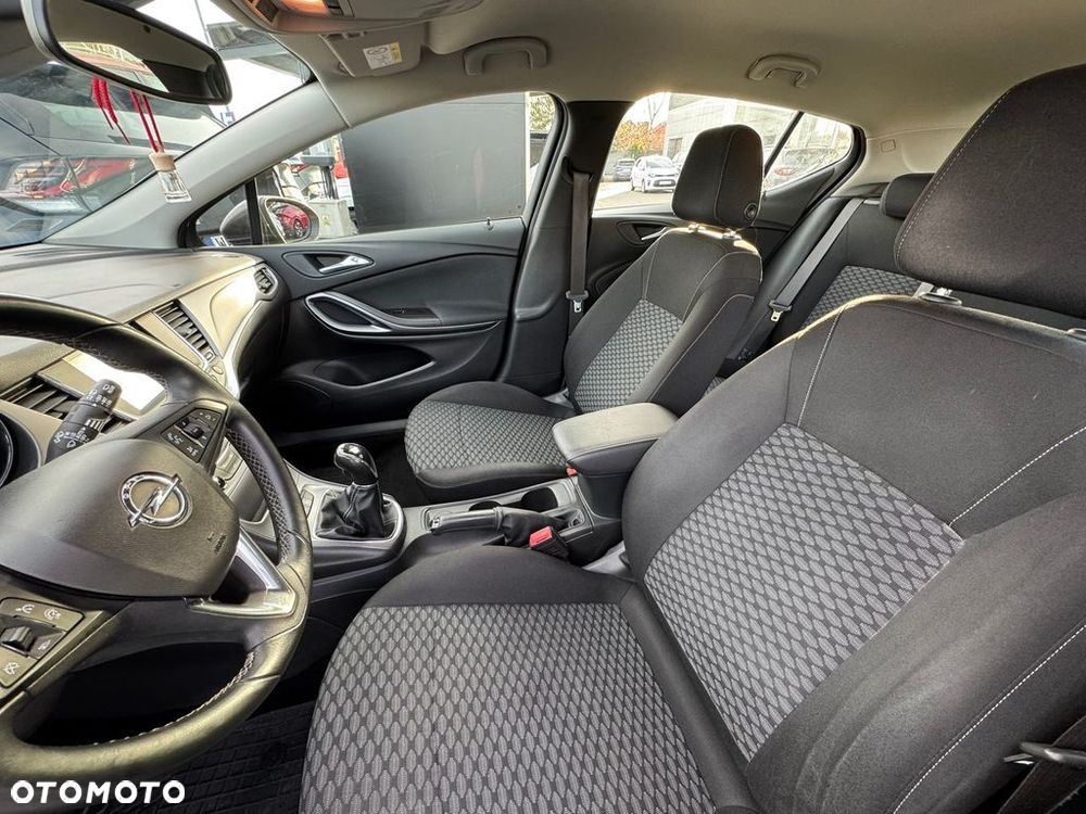 Opel Astra 1.4 T Enjoy - 10