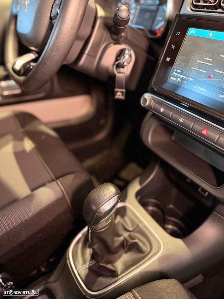 Citroën C3 1.2 PureTech Shine - 31