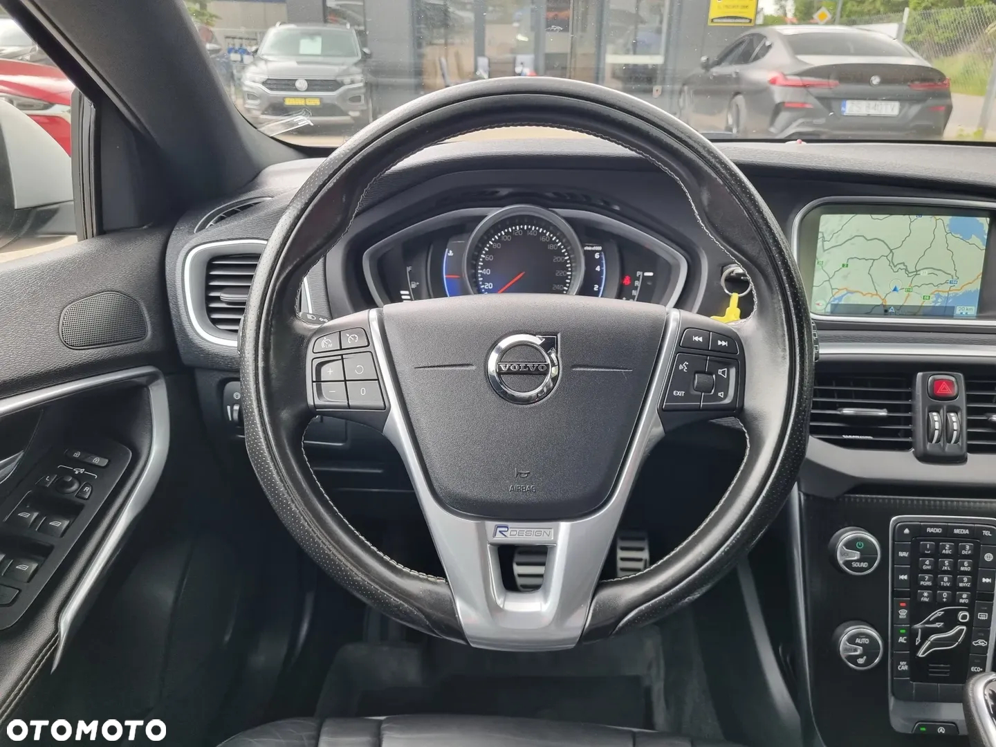 Volvo V40 T2 Geartronic RDesign - 16