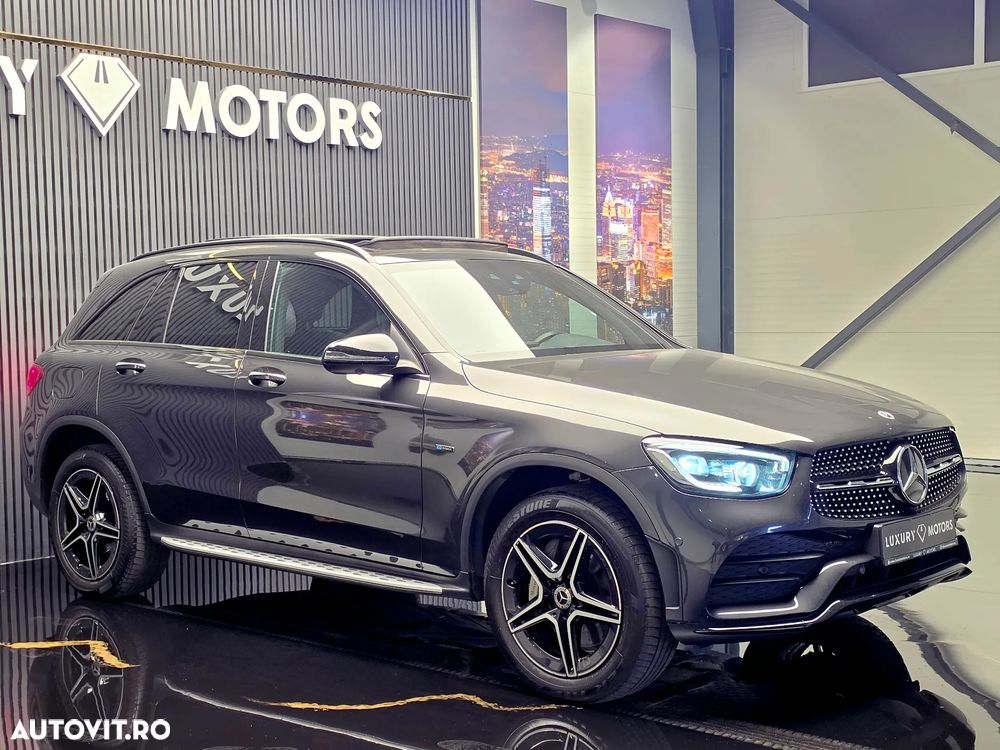 Mercedes-Benz GLC 300 de 4Matic 9G-TRONIC AMG Line Plus - 4