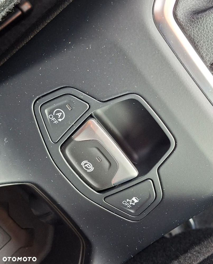 Jeep Renegade - 32