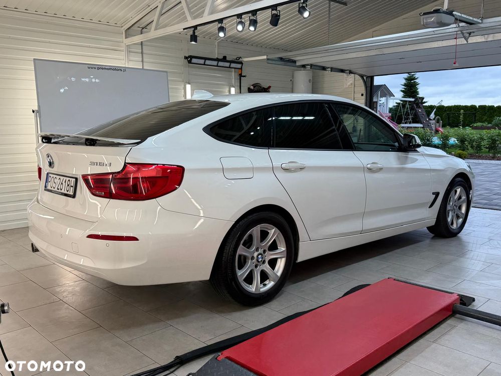 BMW 3GT 318d - 12