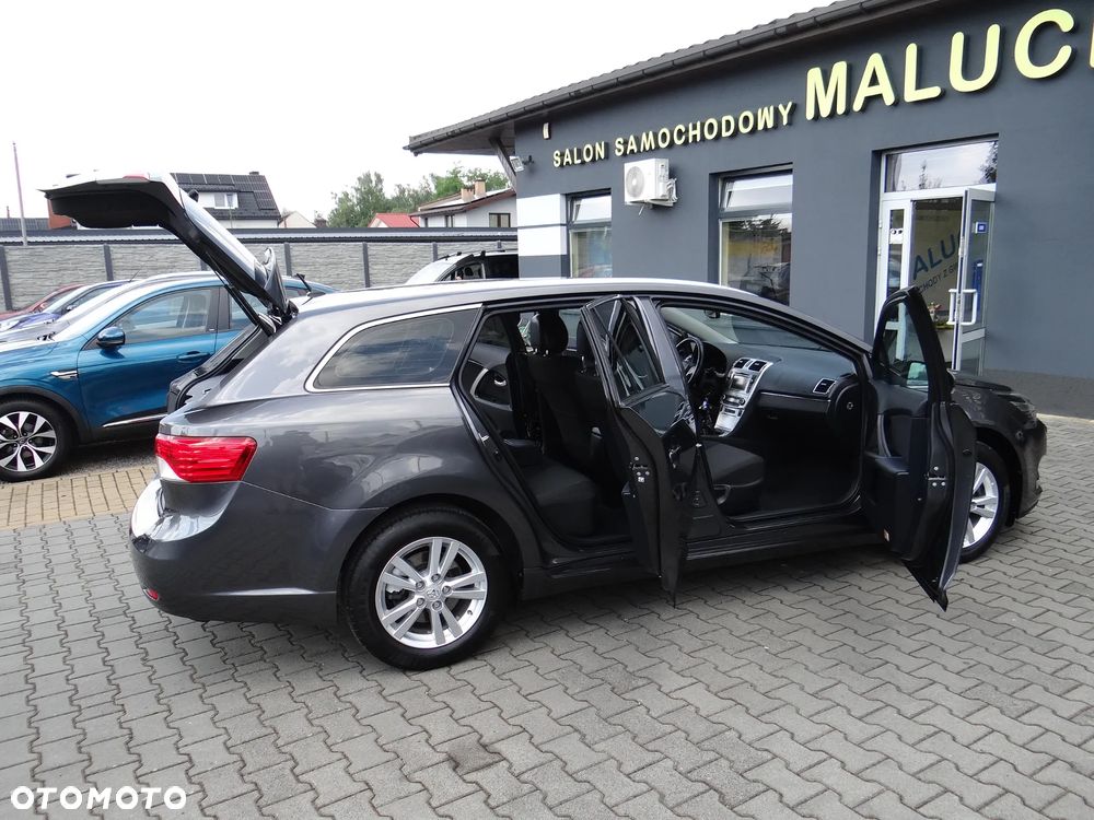 Toyota Avensis Touring Sports 1.8 Executive - 15