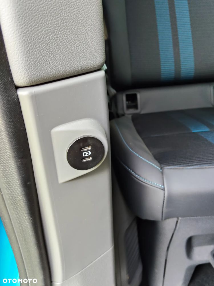 Ford E-Tourneo Custom - 16