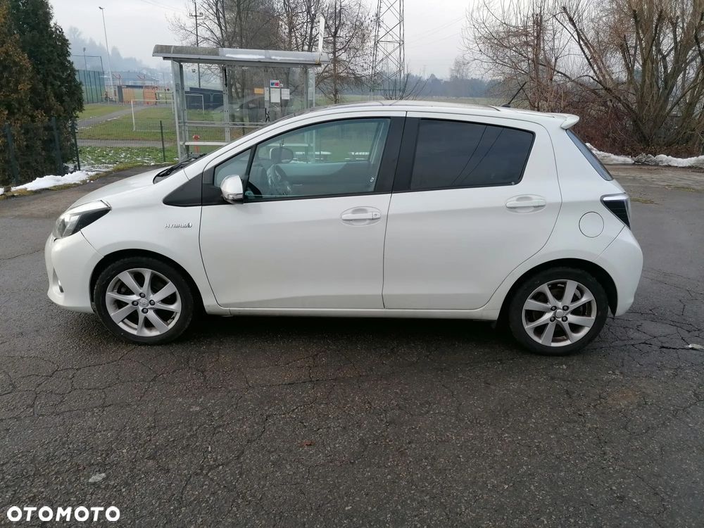 Toyota Yaris - 10