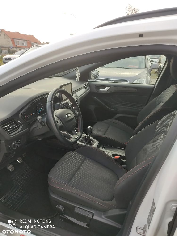 Ford Focus 1.5 EcoBoost STart-Stopp-System ST-Line - 24