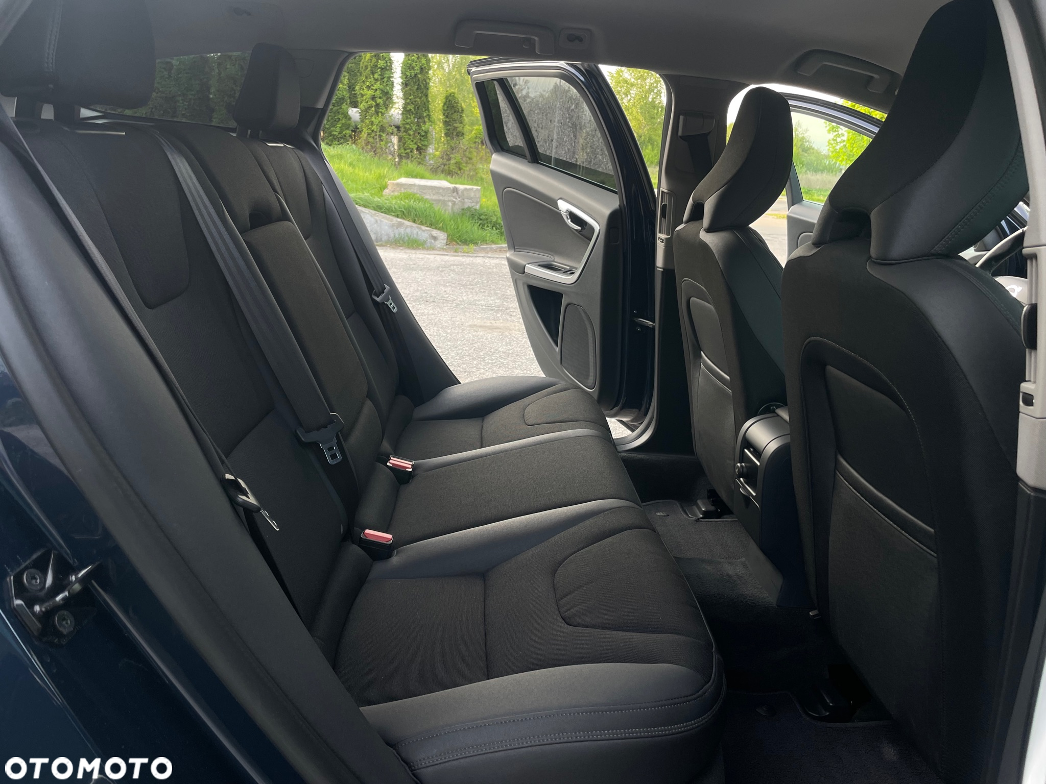 Volvo V60 T3 Momentum - 14