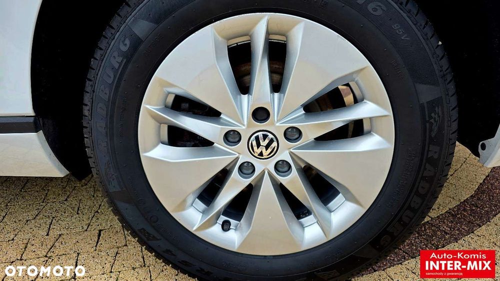 Volkswagen Passat - 18
