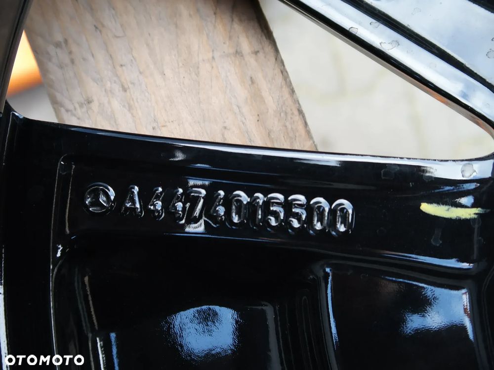 208 Felga Mercedes A4474015500 7,5x18et52 - 2