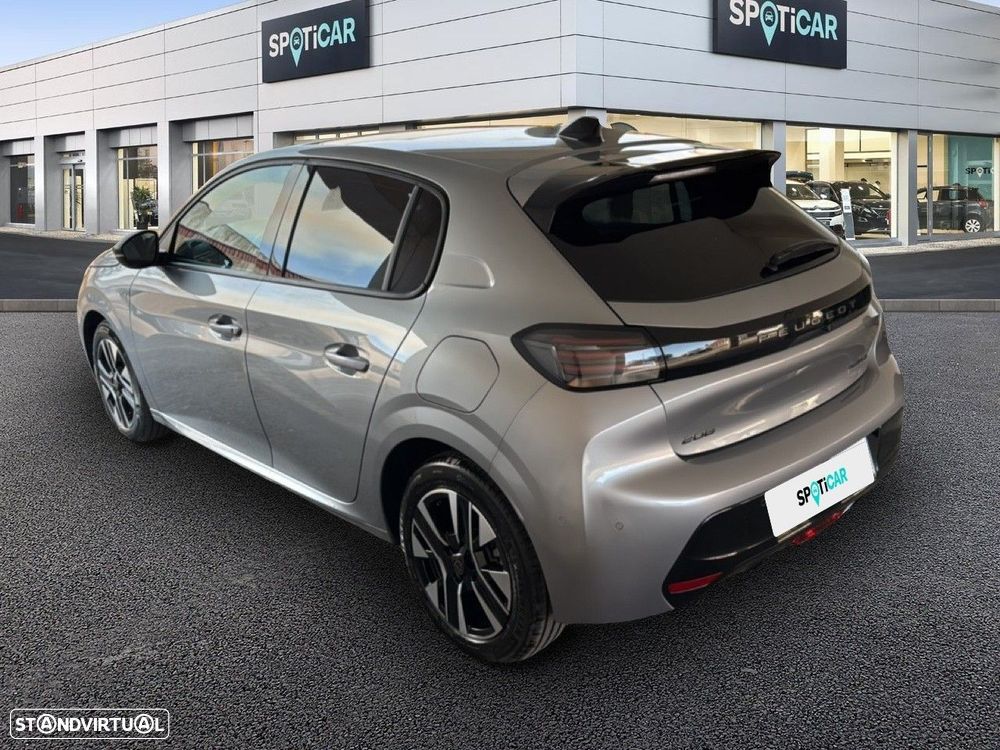 Peugeot 208 - 7