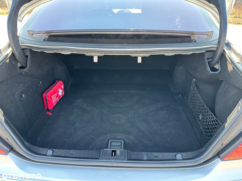 Mercedes-Benz Klasa E 320 CDI Avantgarde - 14