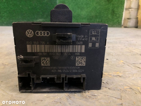 VOLKSWAGEN AUDI MODUŁ STEROWNIK DRZWI 8X0959795A