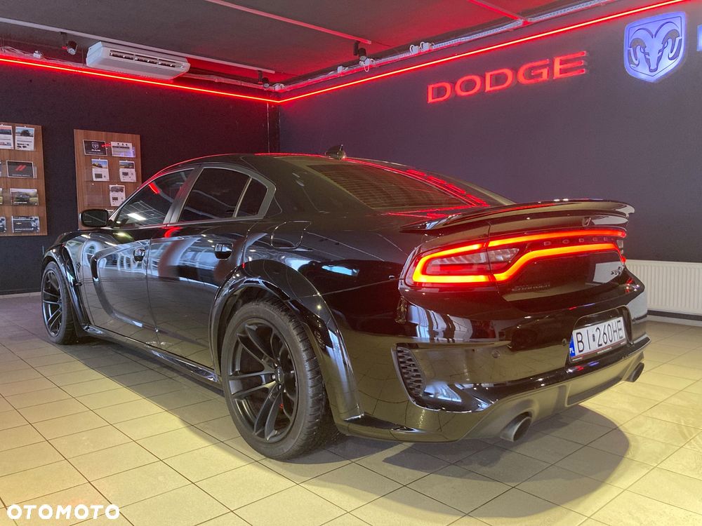 Dodge Charger - 7