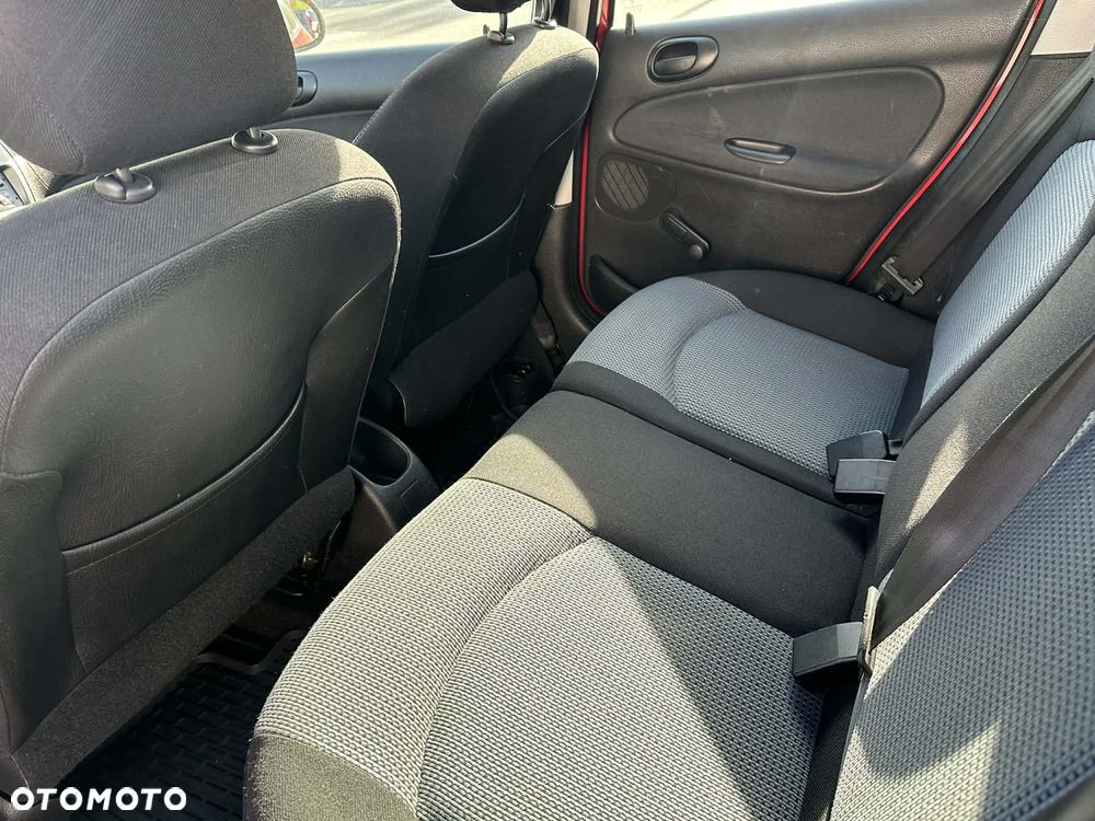 Peugeot 206 - 5