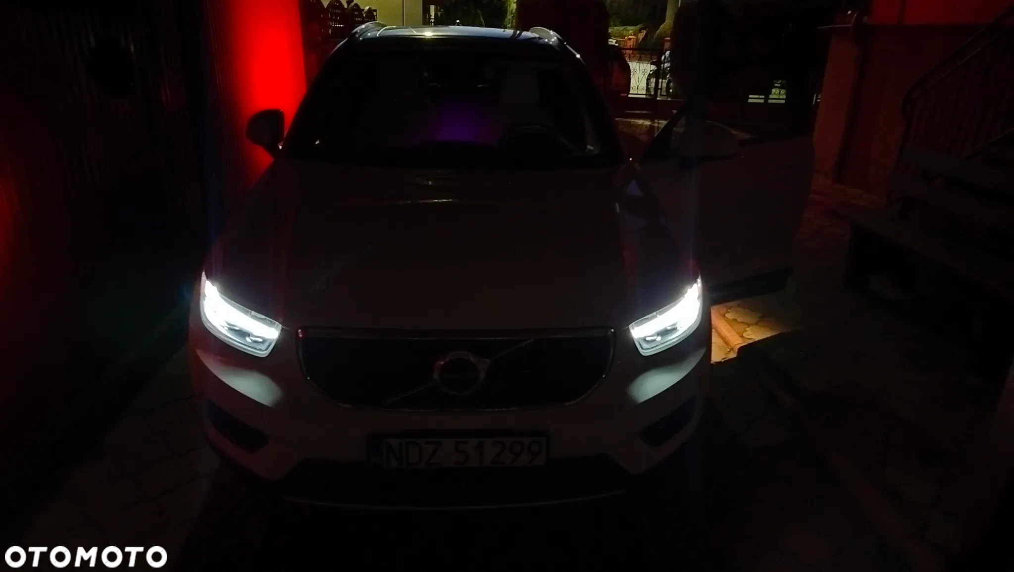 Volvo XC 40 T5 AWD Momentum Pro - 12