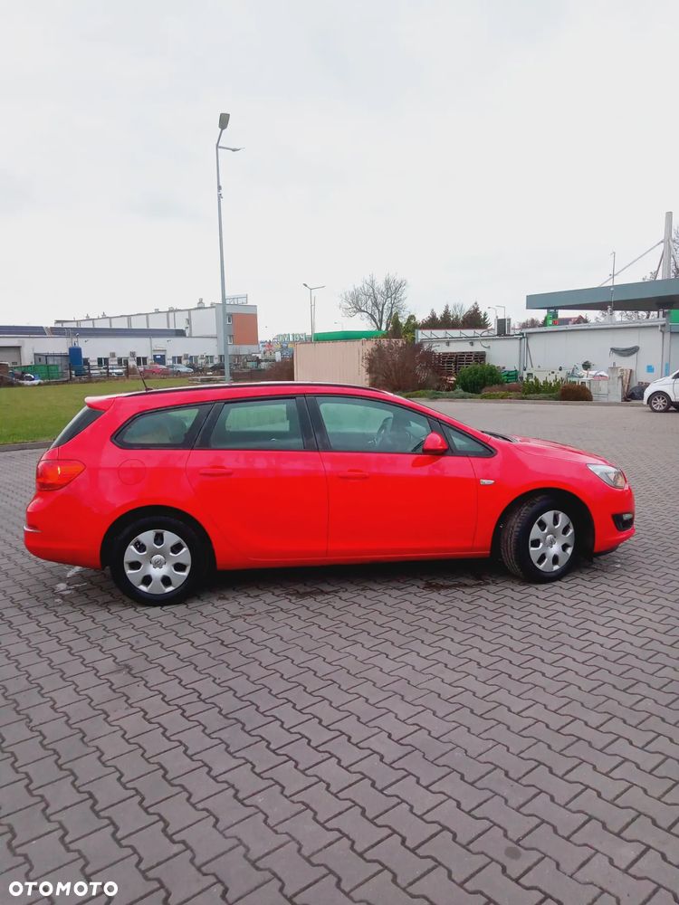 Opel Astra 1.6 Essentia - 4